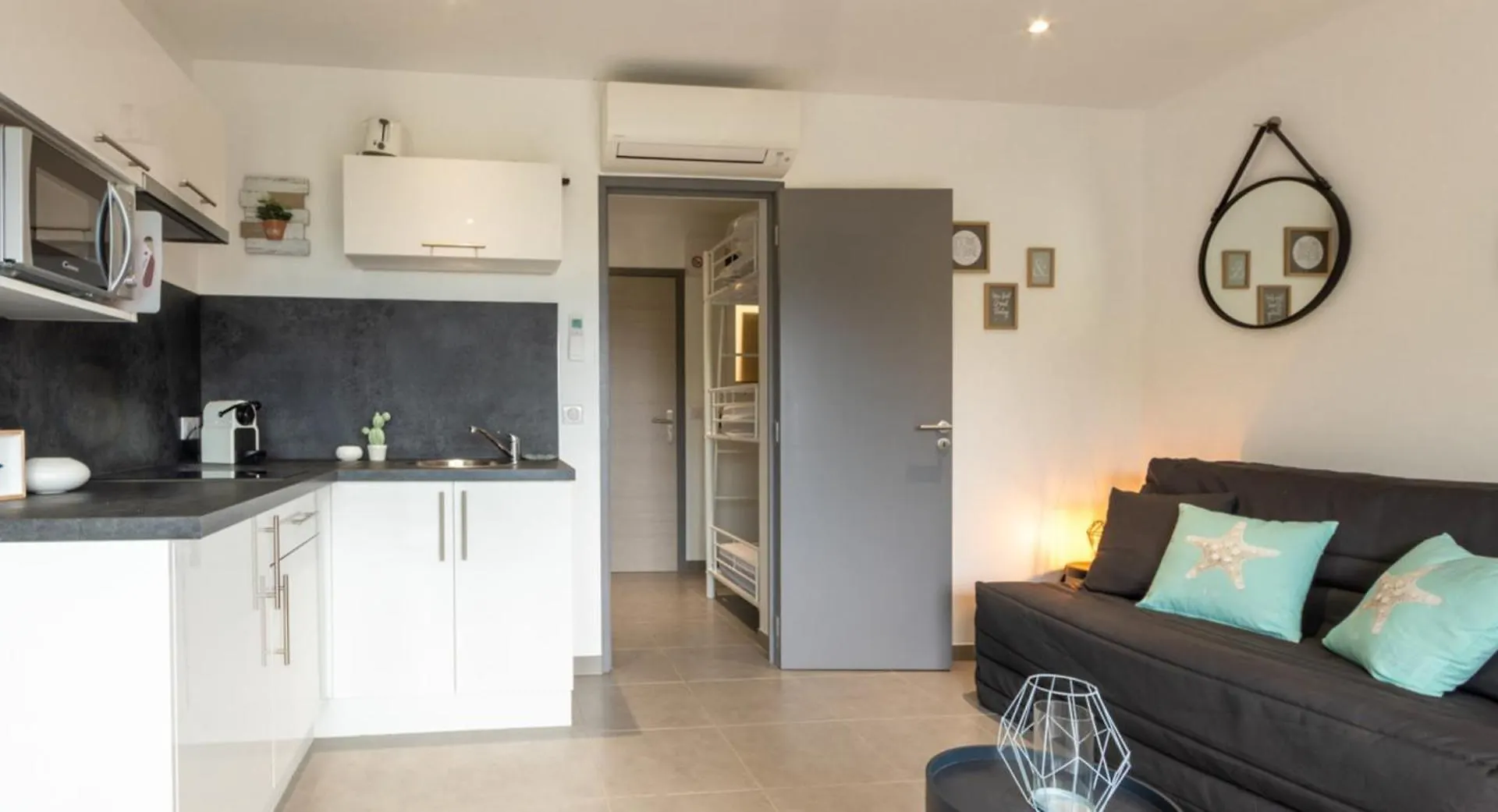 Studio Bougainvillier - Welkeys Cavalaire-sur-Mer Apartment